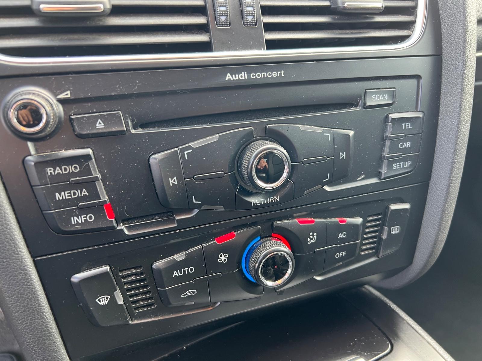 Audi A4 2011 — photo 24