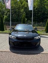 BMW 320 d xDrive M Sport NAVI/LEDER/HUD/LED/AHK