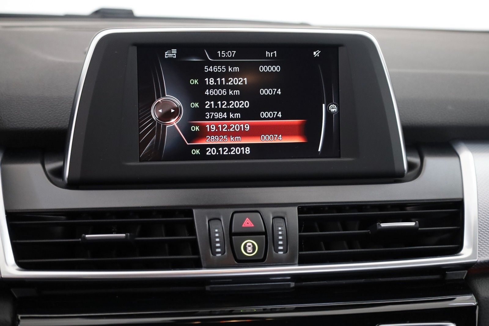 Fahrzeugabbildung BMW 220iA Active Tourer M Sport Alcantara,LED,SH,PDC