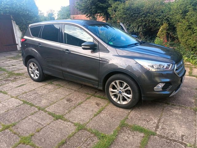 Ford Kuga II 2.0 TDCI NEUER PREIS!