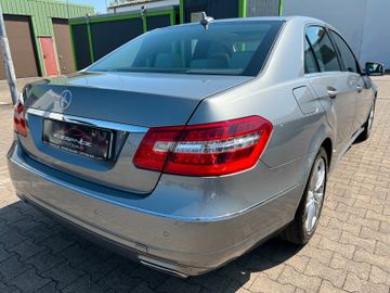 Mercedes E 200 - 5