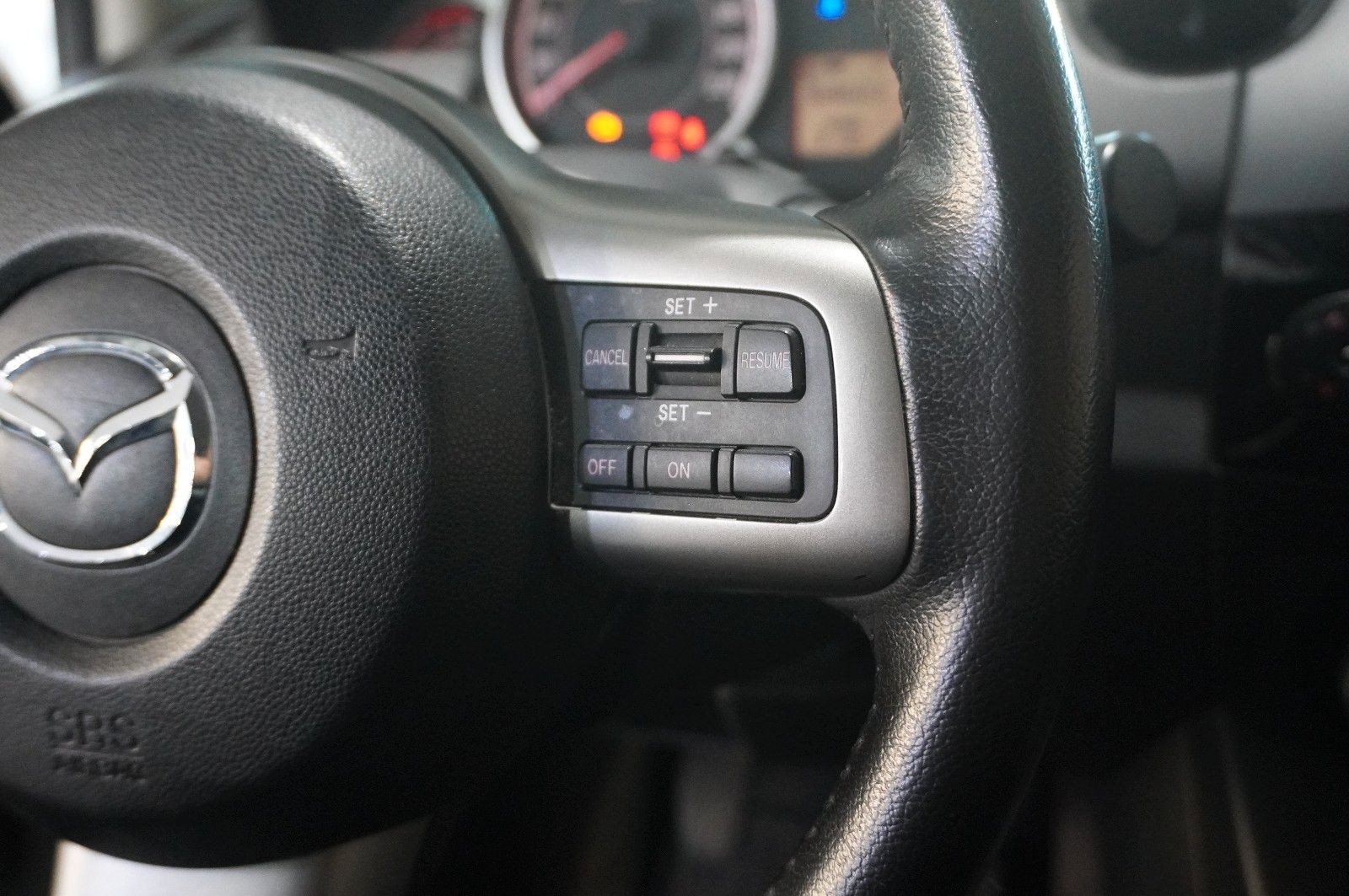 Fahrzeugabbildung Mazda 2 Lim. 1.6D SPORT LINE KLIMA/NEBEL/CD/TÜV/AHK