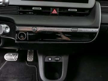 Hyundai Ioniq 5 Uniq Elektro 4WD Digitales Cockpit Navi