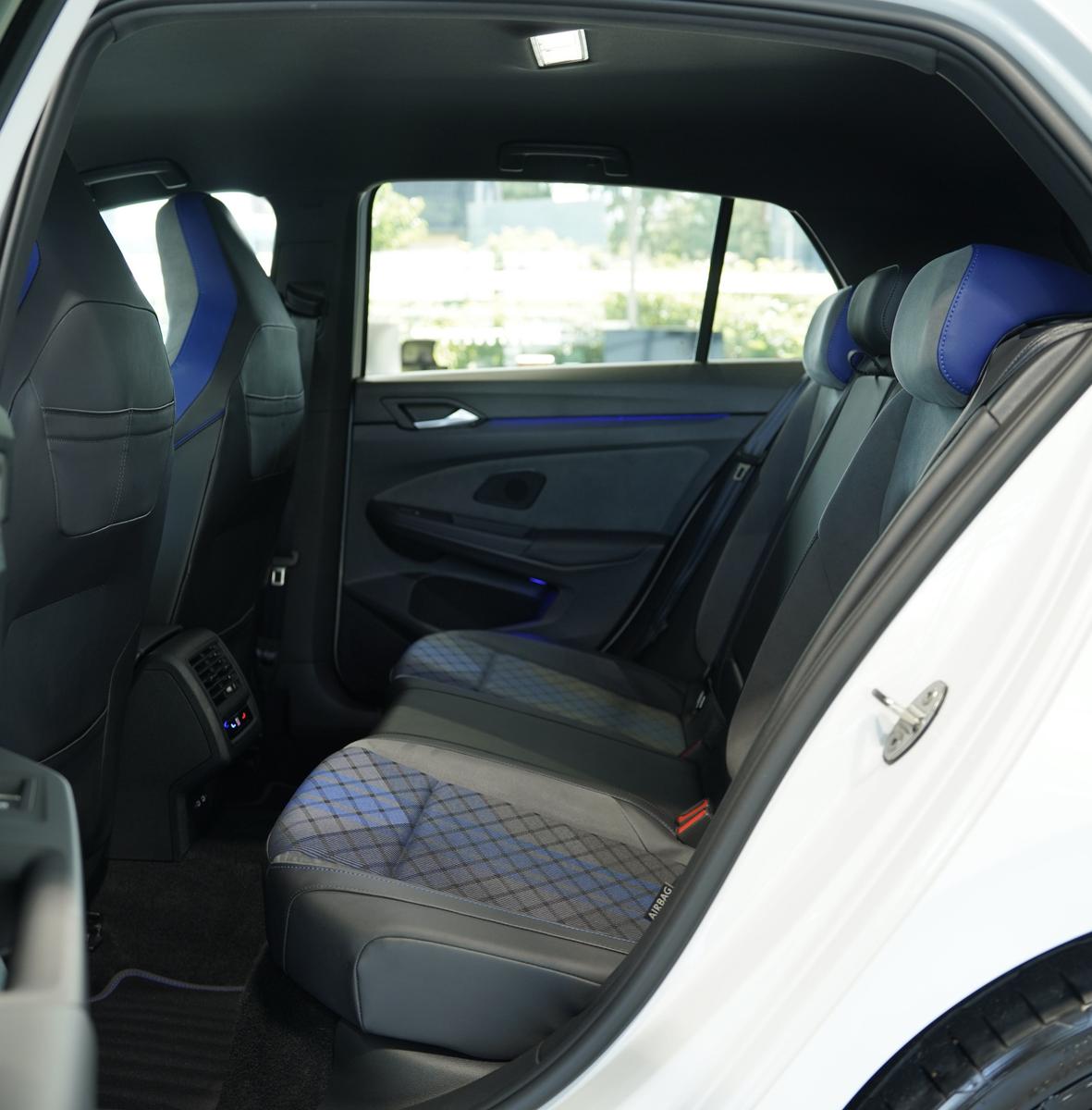 Volkswagen Golf R 4M Performance *2.H *19 *AKRA*Matrix*H&K, миниатюра 22