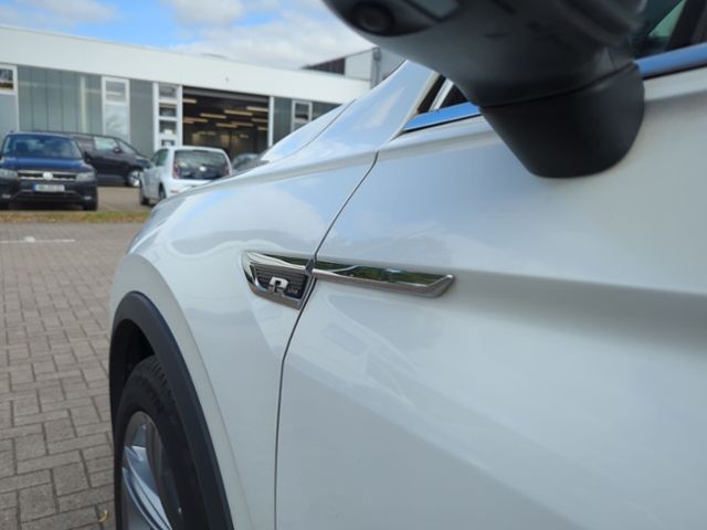 Fahrzeugabbildung Volkswagen Tiguan 2.0 TDI IQ.DRIVE R-Line AHK ACC PANODACH