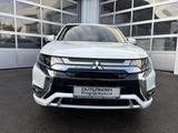 Mitsubishi Outlander 2.4 MIVEC PLUG-IN HYBRID 4WD Plus - Mitsubishi Gebrauchtwagen in Stuttgart