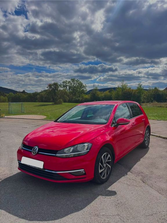 Image of Volkswagen Golf
