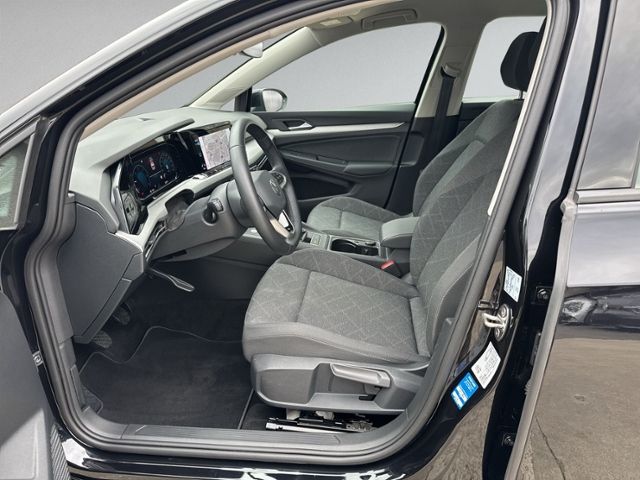 Golf VIII 2.0 TDI Life LED+NAVI+ACC+EINPARKH+SHZ