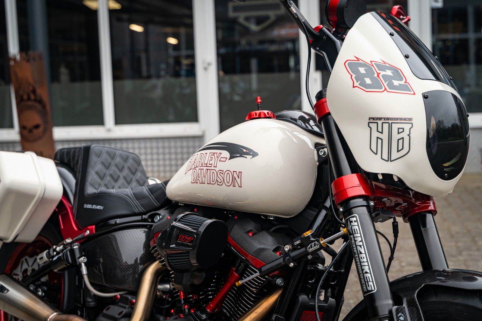 Fahrzeugabbildung Harley-Davidson FXLRS Low RiderS Extreme- Clubstyle Bike 1of1