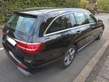 Mercedes-Benz E 200 T Autom. - Avantgarde  - Mercedes-Benz E 200: Von Privat