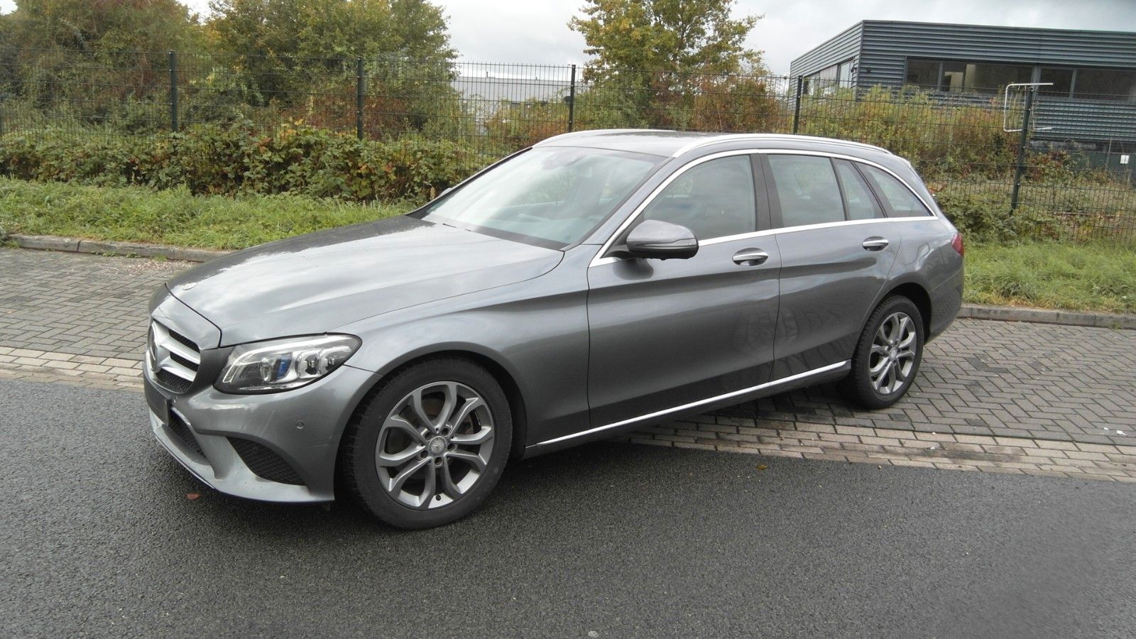 Mercedes-Benz C 220 C T-Modell C 220 d imagem 3