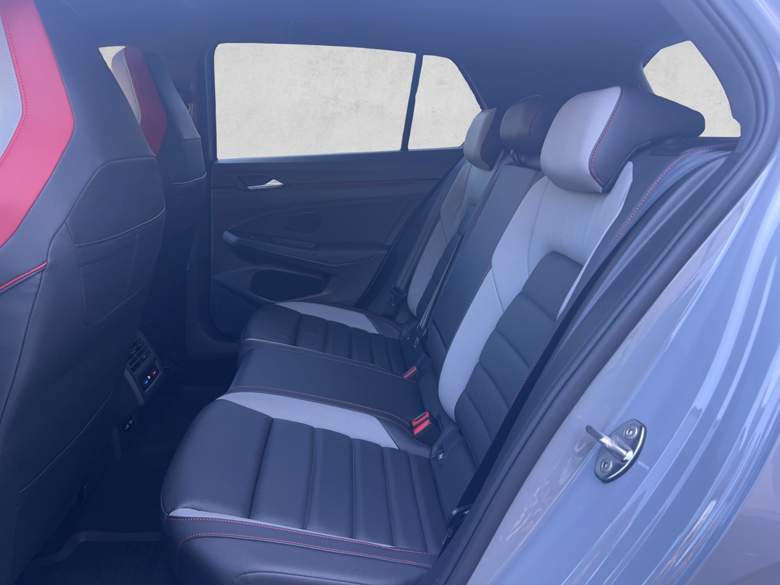 Golf VIII GTI 2.0 TSI DSG Pano*Navi*ACC*Leder