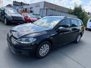 Volkswagen Golf - 2
