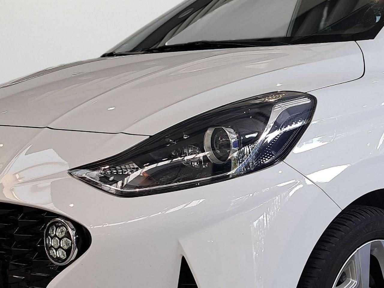 Fahrzeugabbildung Hyundai i10 Connect & Go