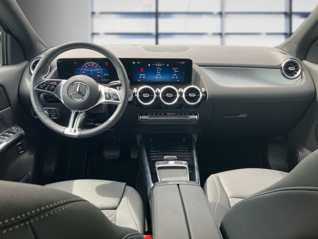 Fahrzeugabbildung Mercedes-Benz GLA 200 d PROGRESSIVE+AHK+MULTIB.+KAMERA+ALARMA.
