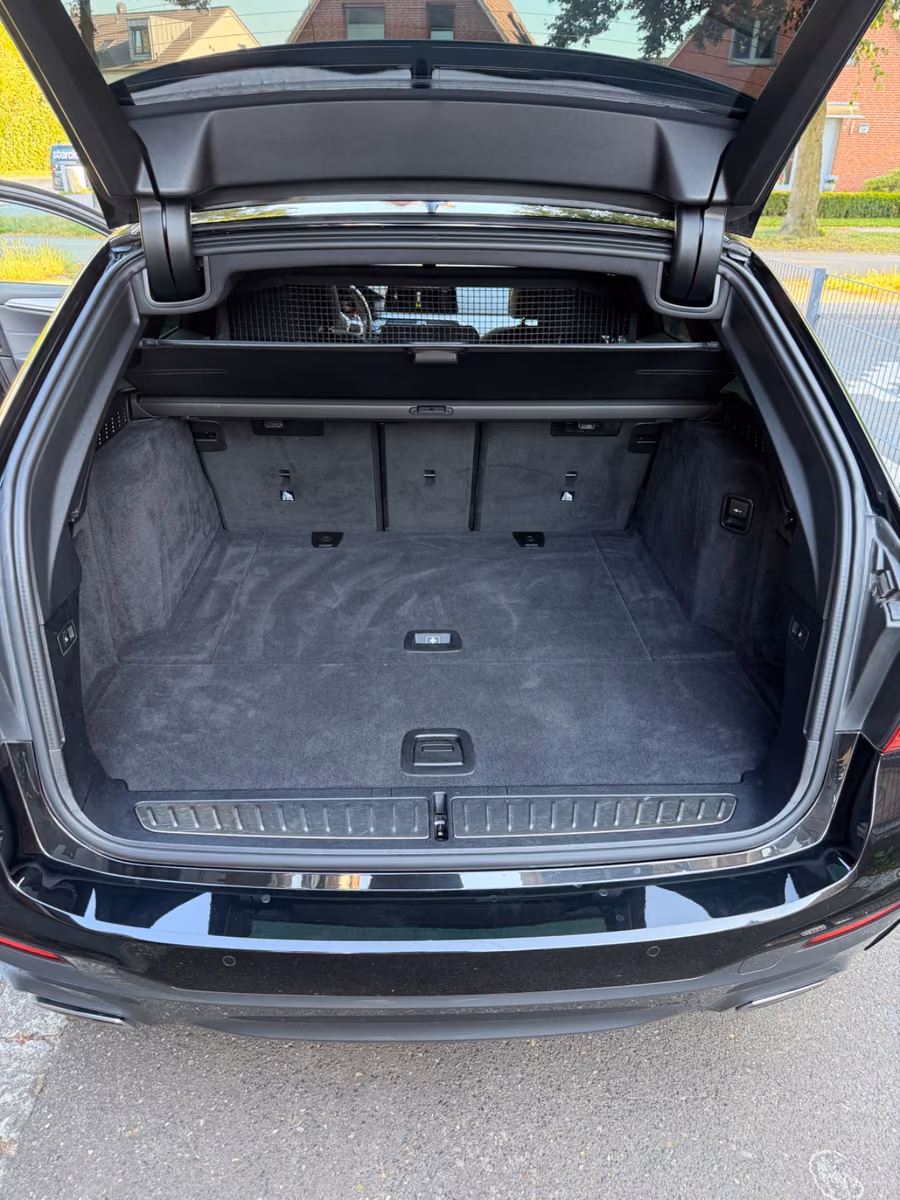 BMW 530d xDrive/Touring/M-Sport/LED/HUD/Live Cockpit