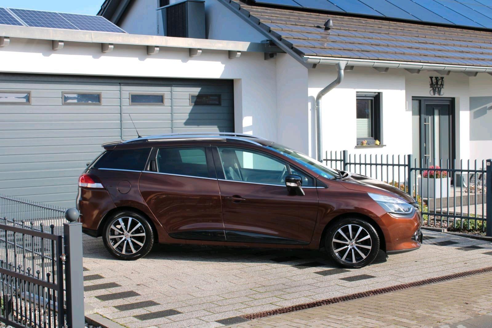 Renault Clio 2015 — салон