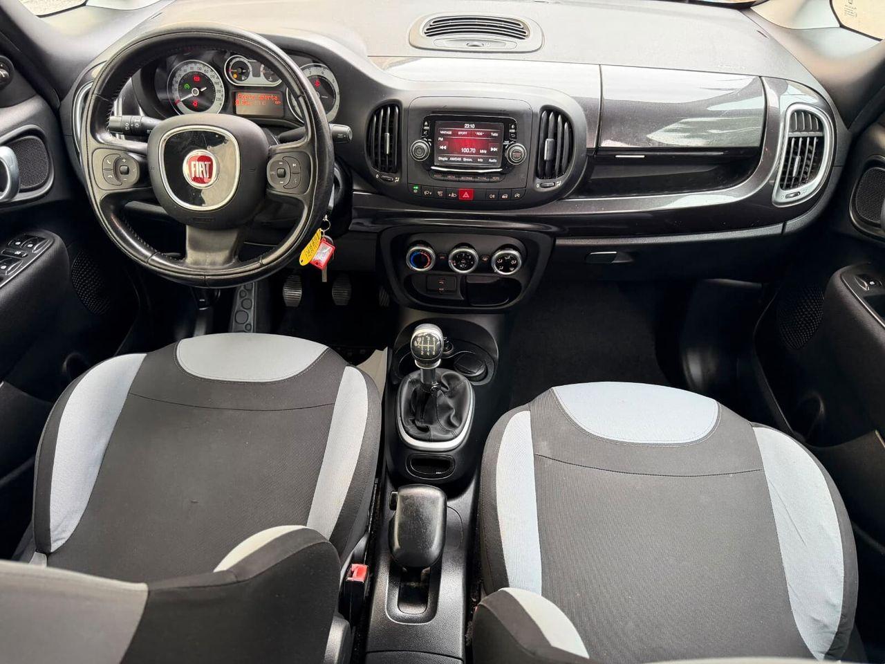 Fiat 500L 2015 — фото 9
