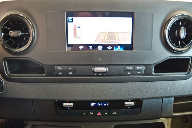 Fahrzeugabbildung Mercedes-Benz Sprinter 315 CDI Maxi Klima MBUX Kamera #73T139