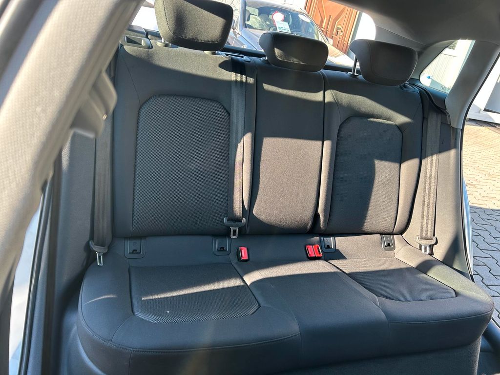 Car Image 26