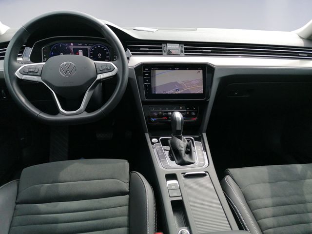 Passat Variant 2.0 TDI SCR DSG Elegance STHZ