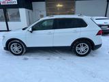 Volkswagen Tiguan Highline BMT/Start-Stopp - Volkswagen Tiguan mit Benzin-Antrieb: Kombi