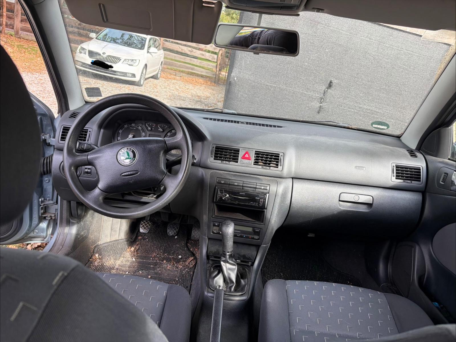 Skoda Octavia 2004 — photo 7