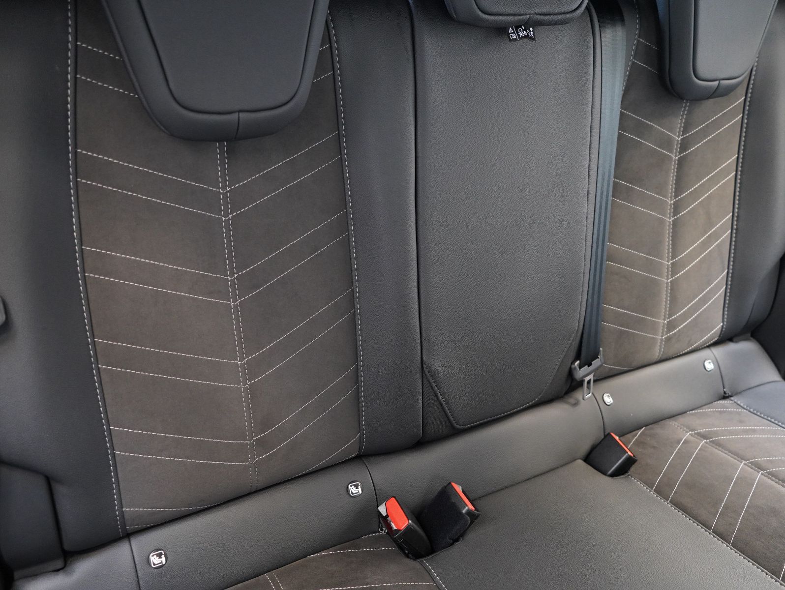 Fahrzeugabbildung Opel Corsa F e Ultimate CARPLAY/INTELLILUX/SOH
