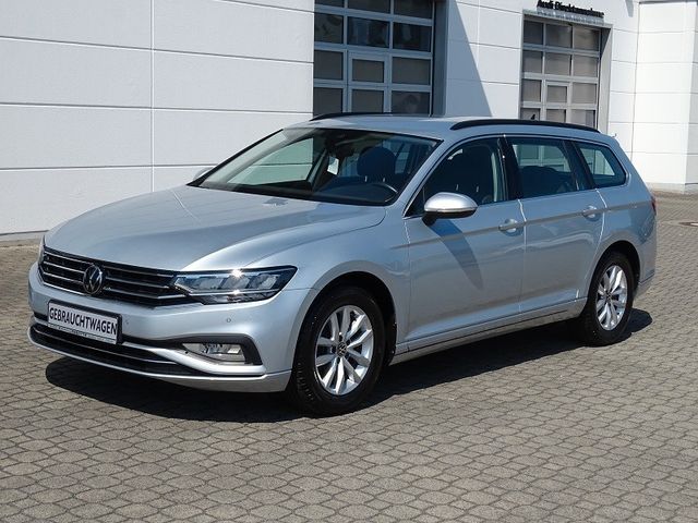 Passat Variant 1.5 TSI Business - LED / Navi