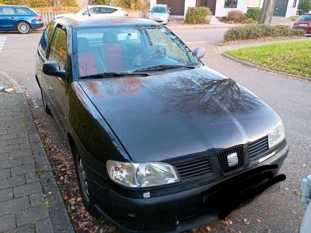 Seat Ibiza, TÜV Neu, wenig km