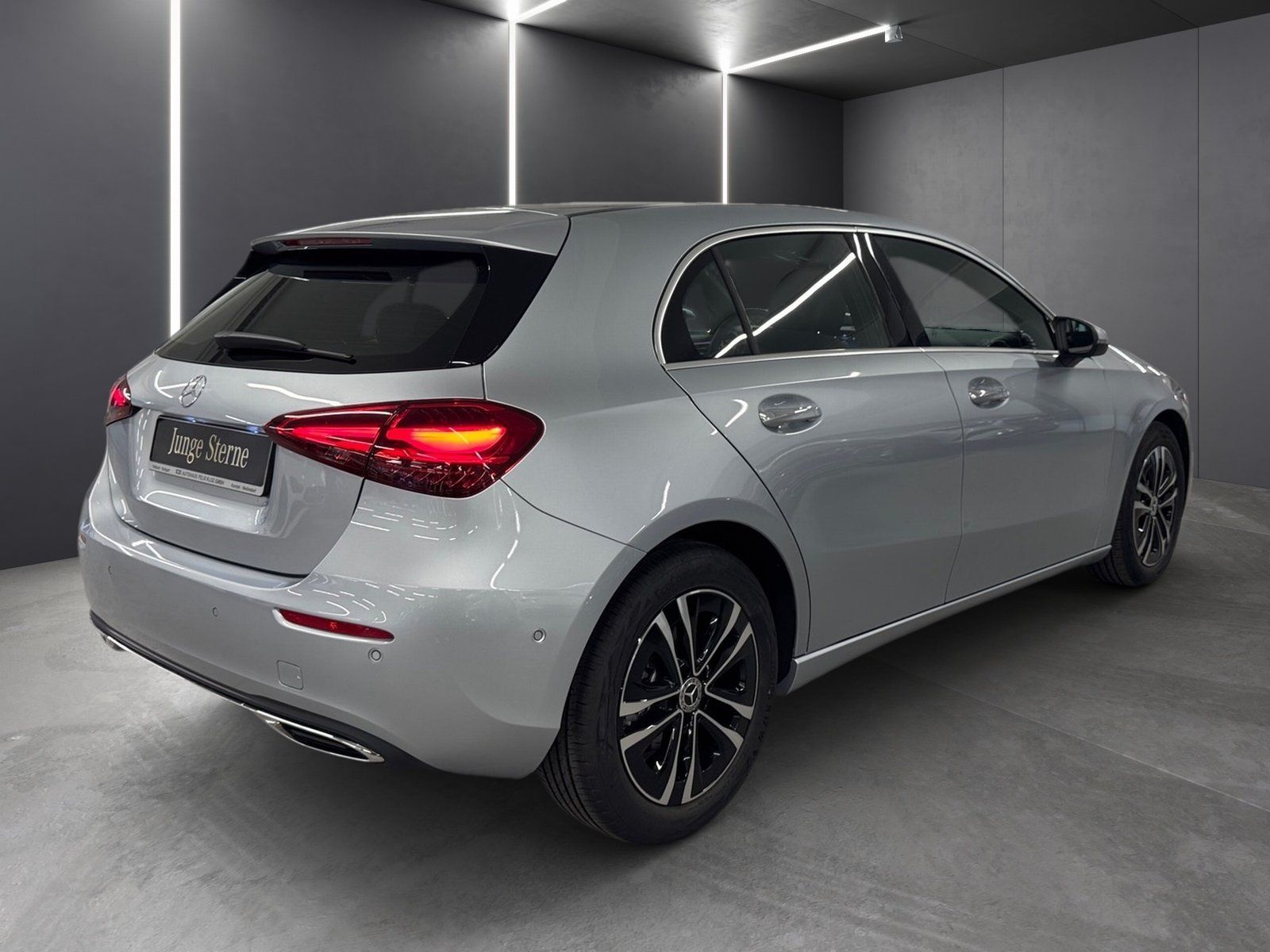 Fahrzeugabbildung Mercedes-Benz A 180 d Progressive*LED*Kamera*CarPlay*MBUX*SHZ*