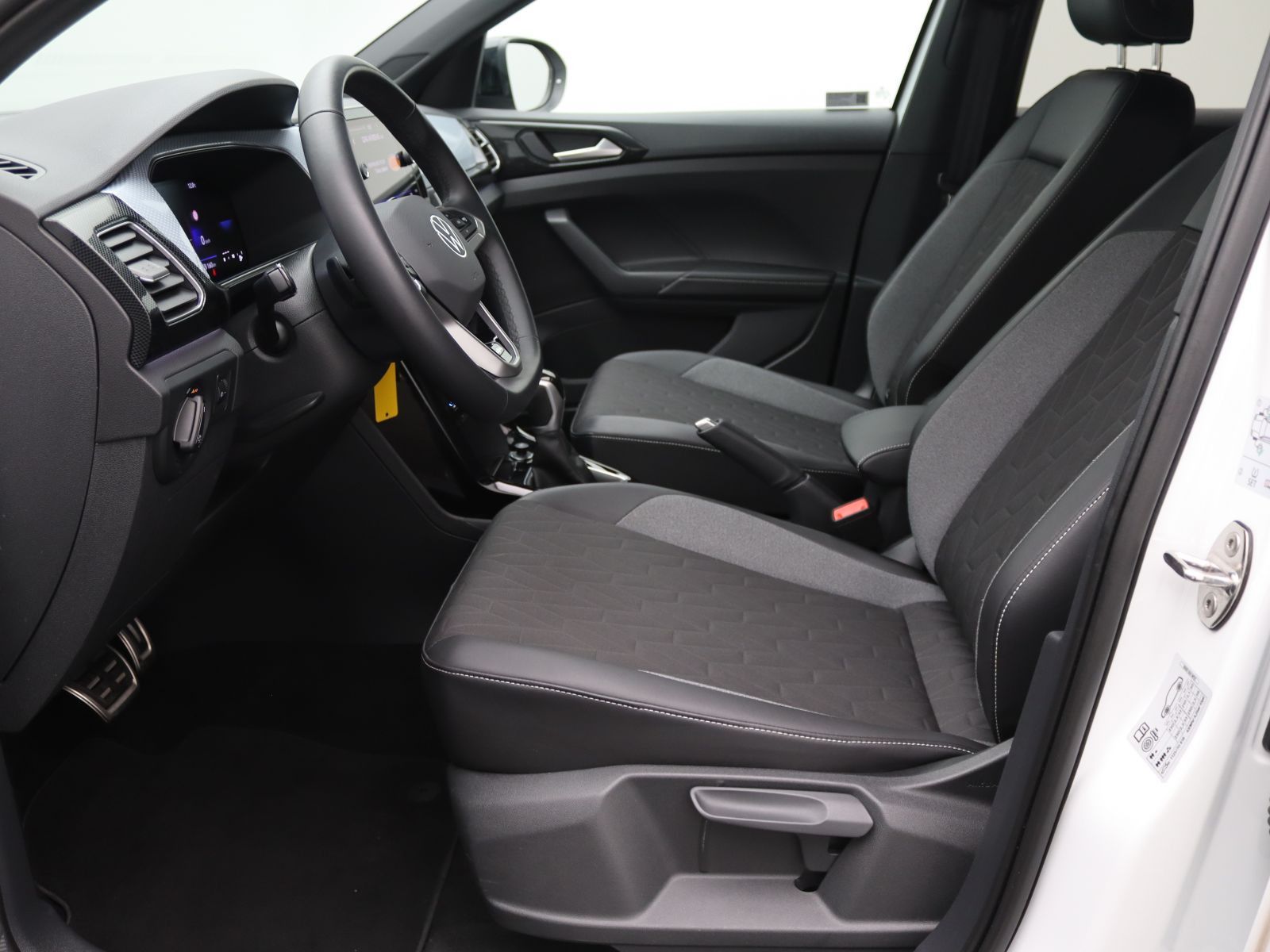 Volkswagen T-Cross - Bild 14