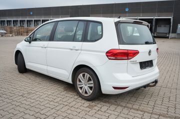 Volkswagen Touran - 5