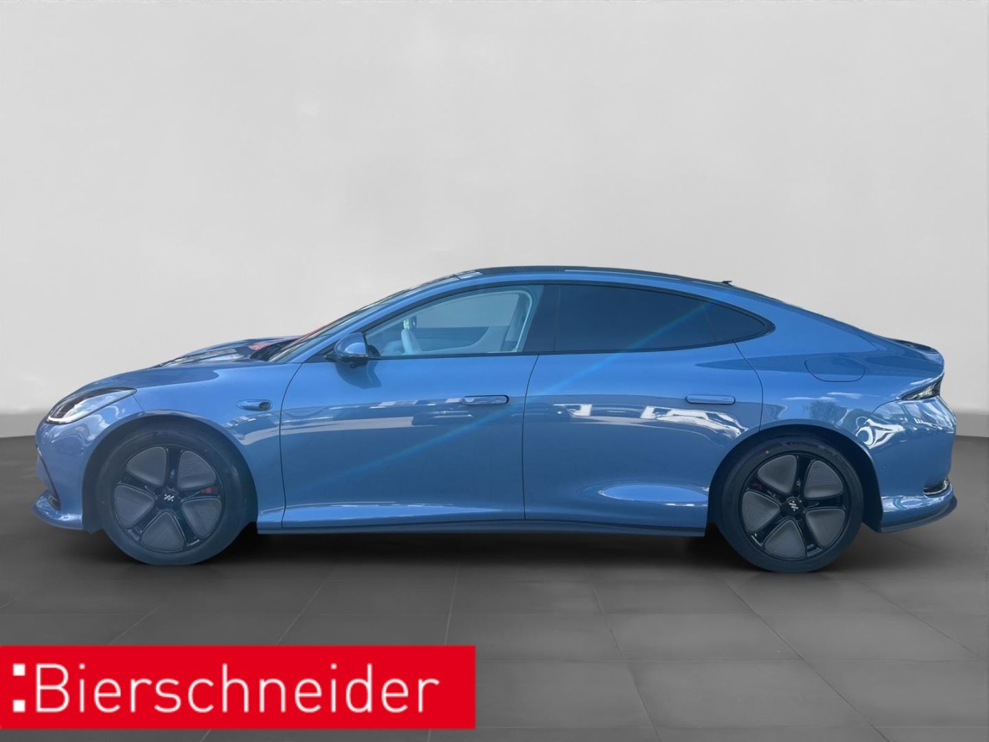 MG IM 5 Premium 800V Allradlenkung Pano 360 ACC imagem 3