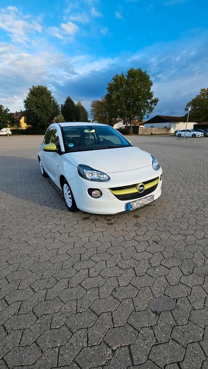 Opel Adam