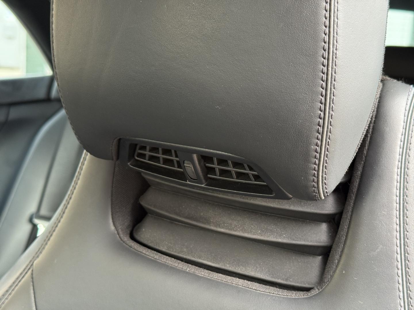 Mercedes-Benz E 220 CDI Cabrio 7G Airscarf LED Multikontursitz