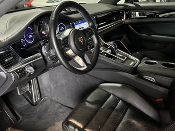Porsche Panamera - 12