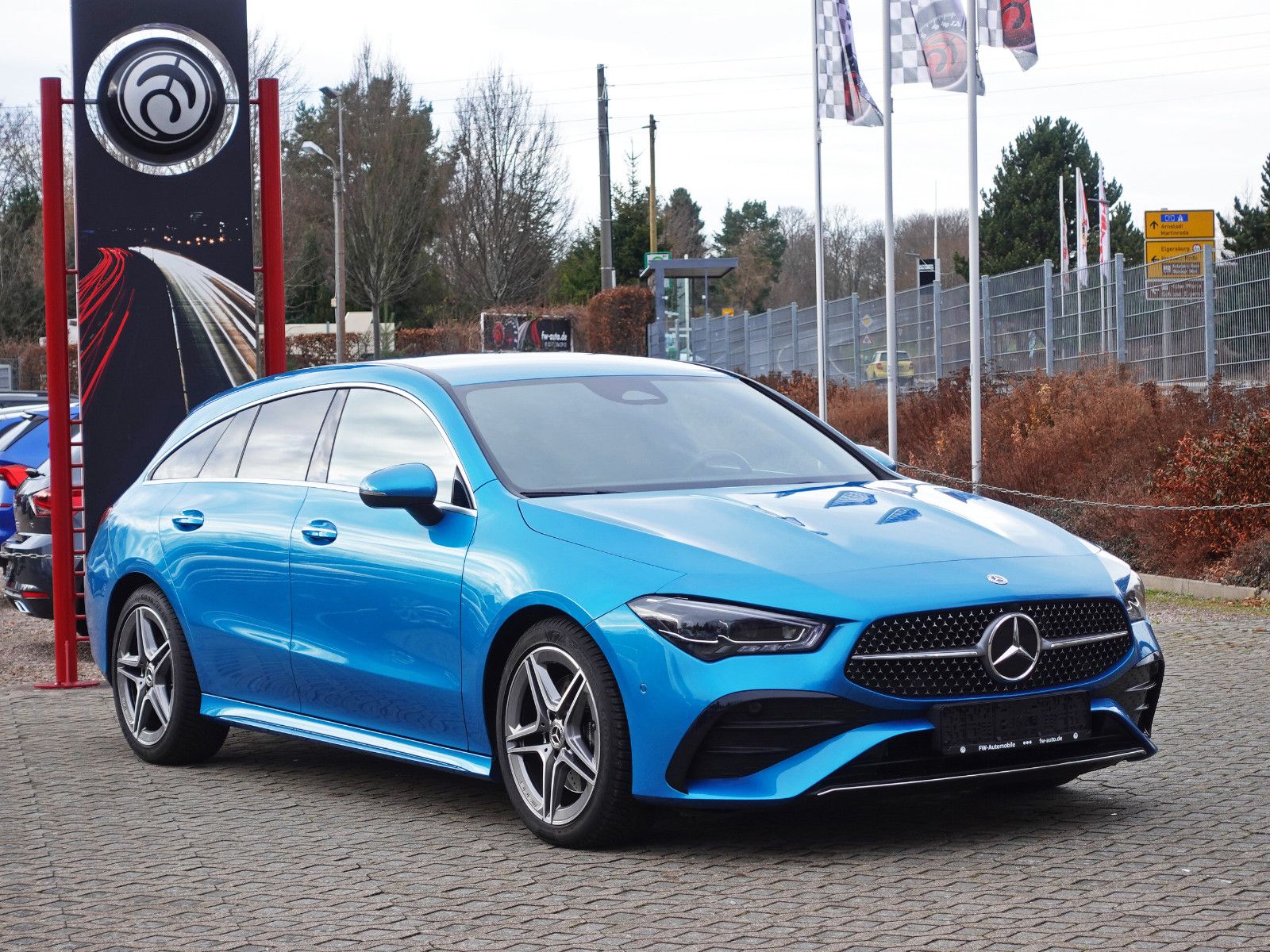 Fahrzeugabbildung Mercedes-Benz CLA 200 Shooting Brake 7GDCT AMG-Line MBUX MBEAM