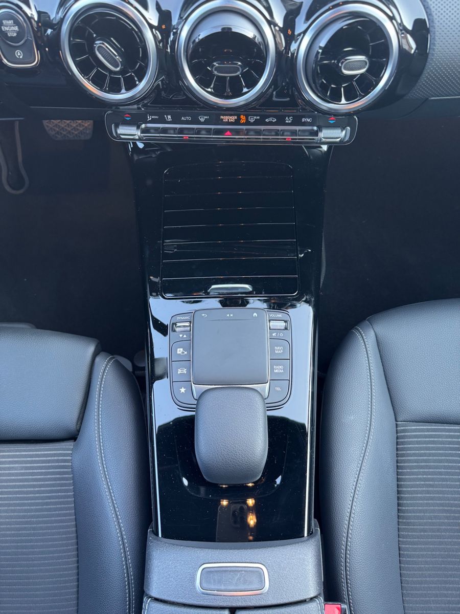 Mercedes-Benz CLA 180 d LUXURY 1HD KAMERA PDC T.LEDER foto 19