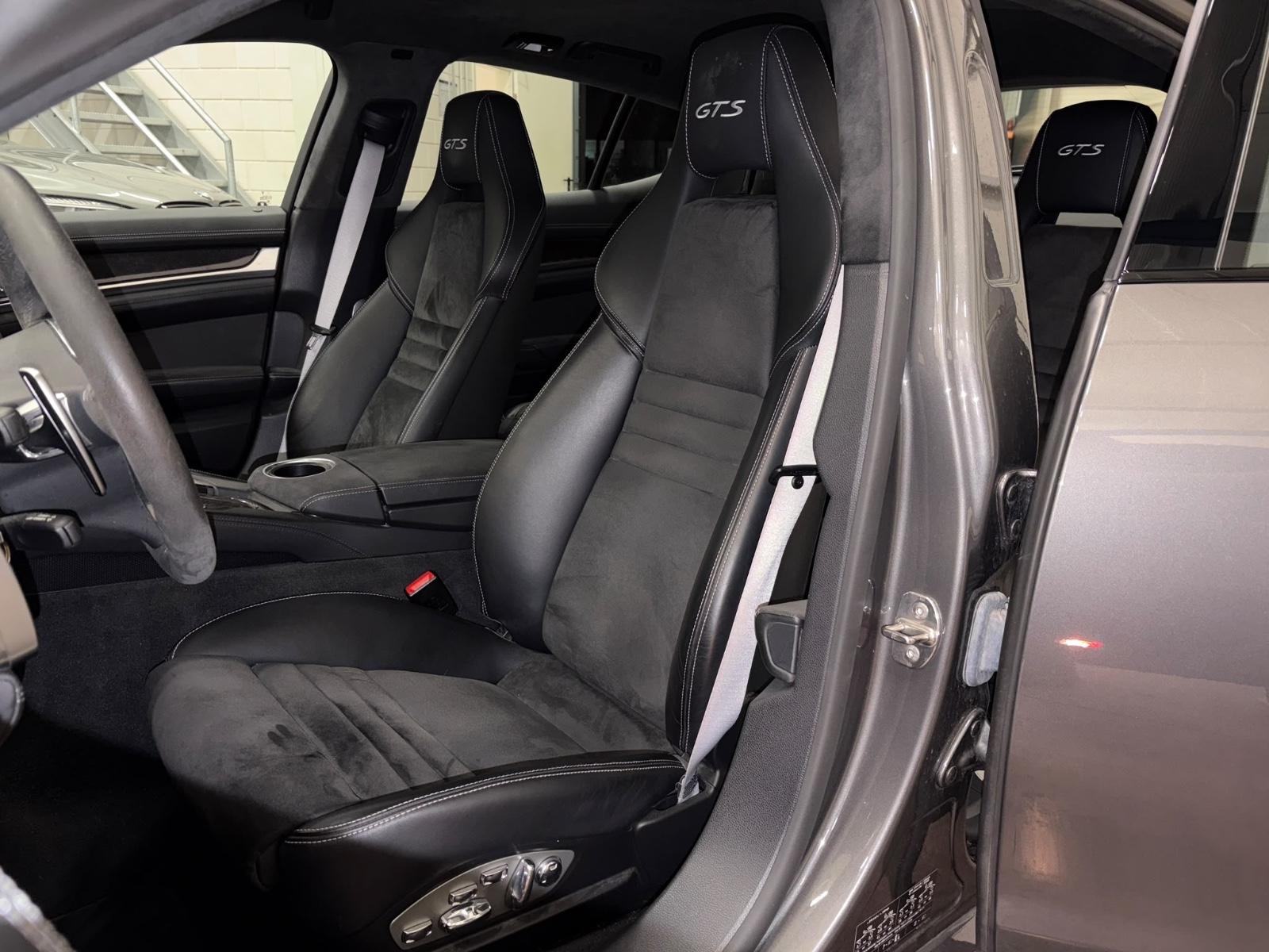 Porsche Panamera GTS 4.8 V8 430 ch BVA 4x4 / 1ère main / Bose / Toit ouvrant / Alcantara