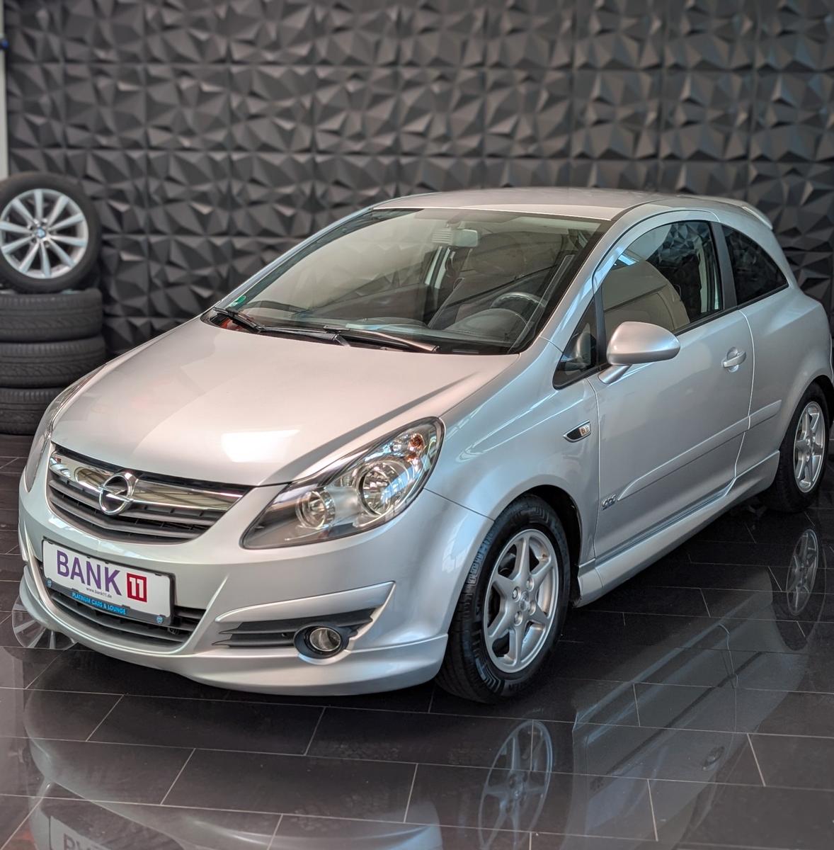 Opel Corsa D Sport OPC Line TÜV Neu