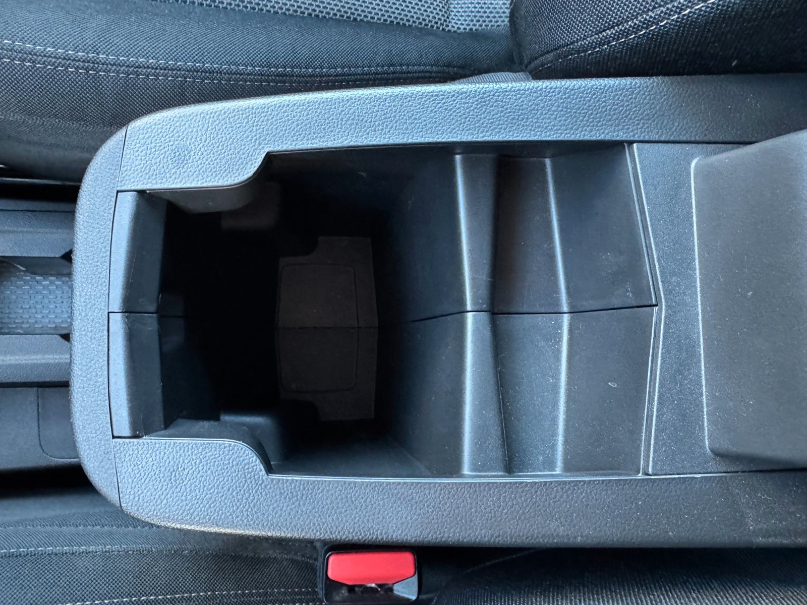 Fahrzeugabbildung Mercedes-Benz T 180 d MBUX Tempomat