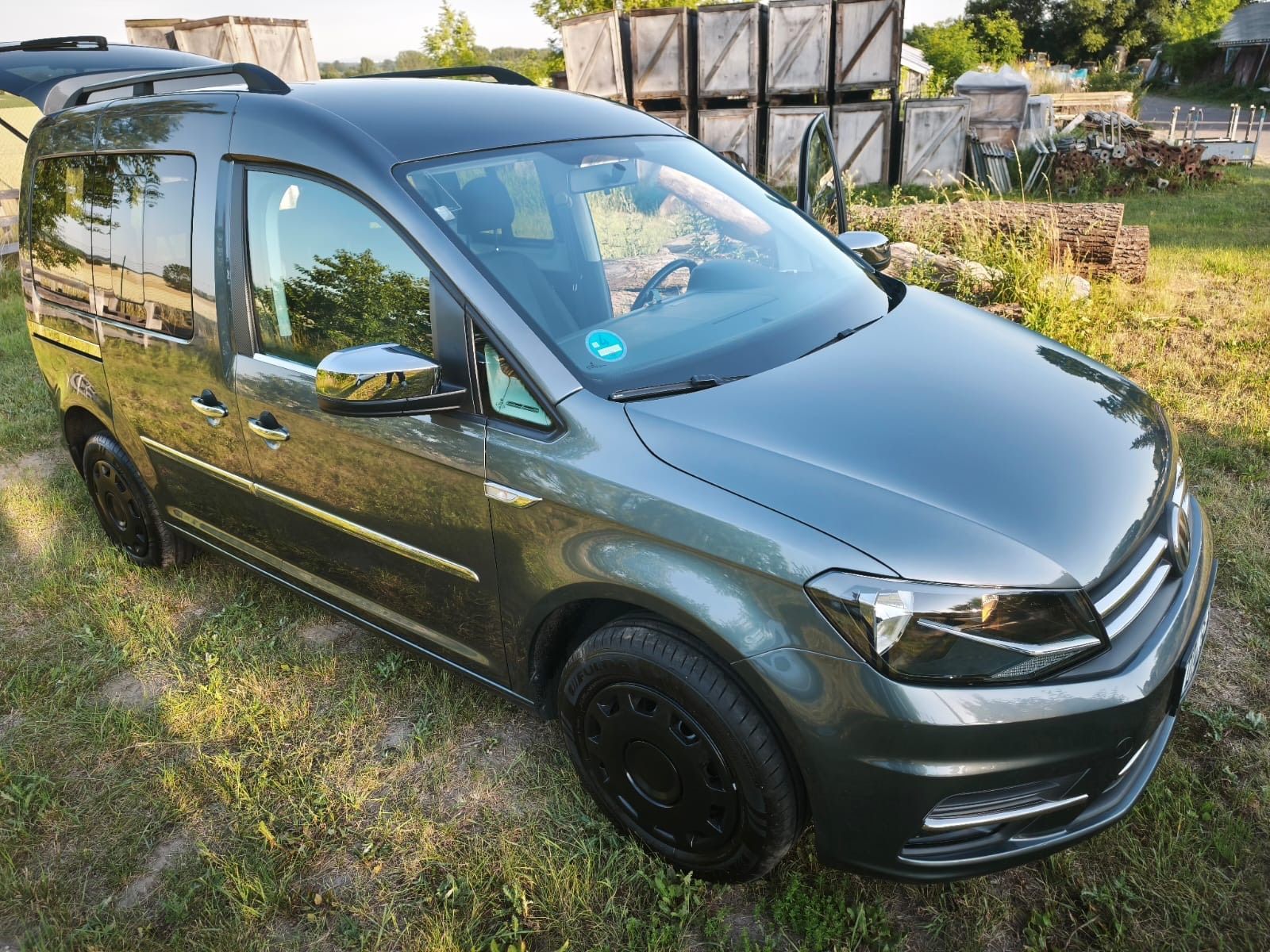 VW VW Caddy Trendline 2,0 TDI, Navi , Lederle...