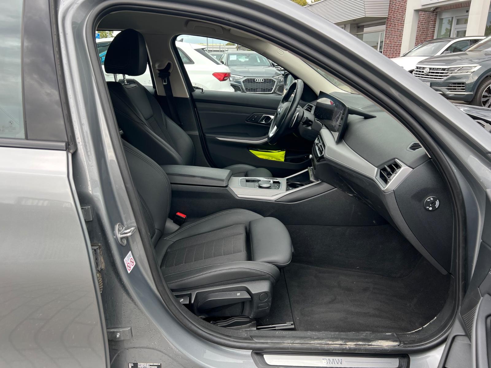 BMW 330e Touring ACC+AHK+Spur+Sportsitze Sensatec