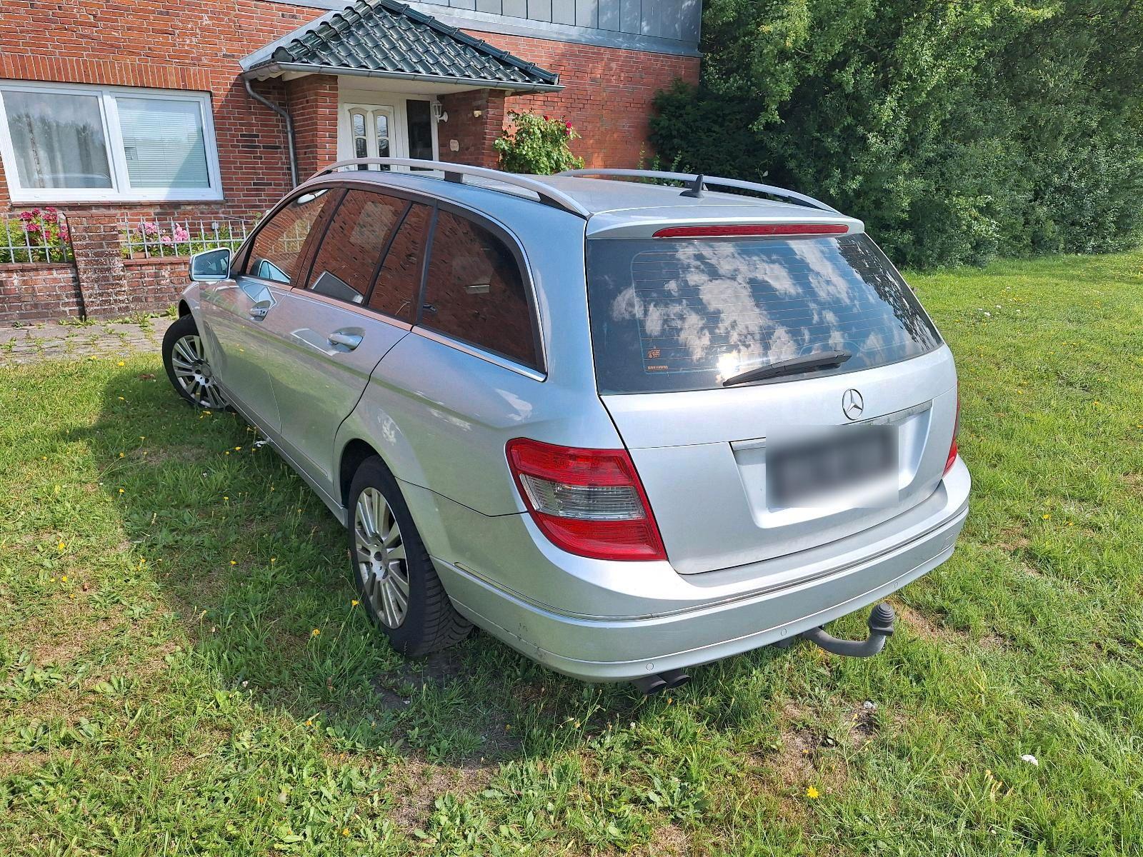 Mercedes-Benz C200 2009 — engine 136 HP (100kW)