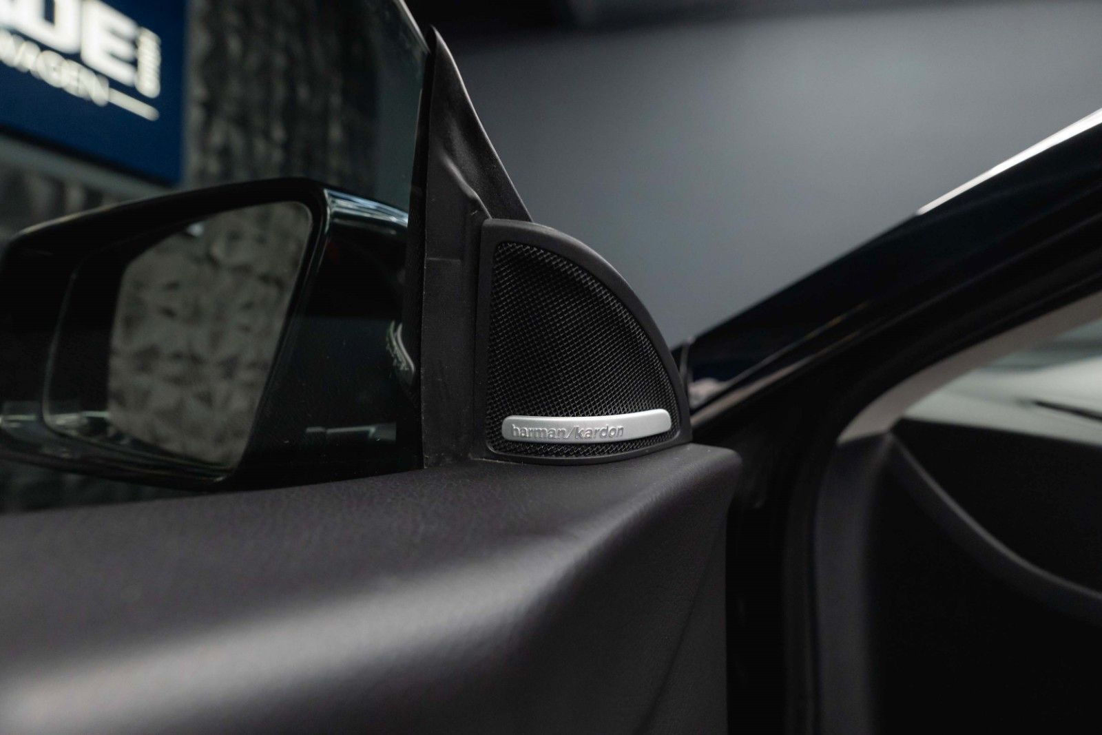 Fahrzeugabbildung Mercedes-Benz CLA 250 Shooting Brake AMG Night-Paket | Pano