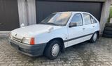 Opel Kadett Kadett E LS 1.6i - Opel Kadett: Kleinwagen