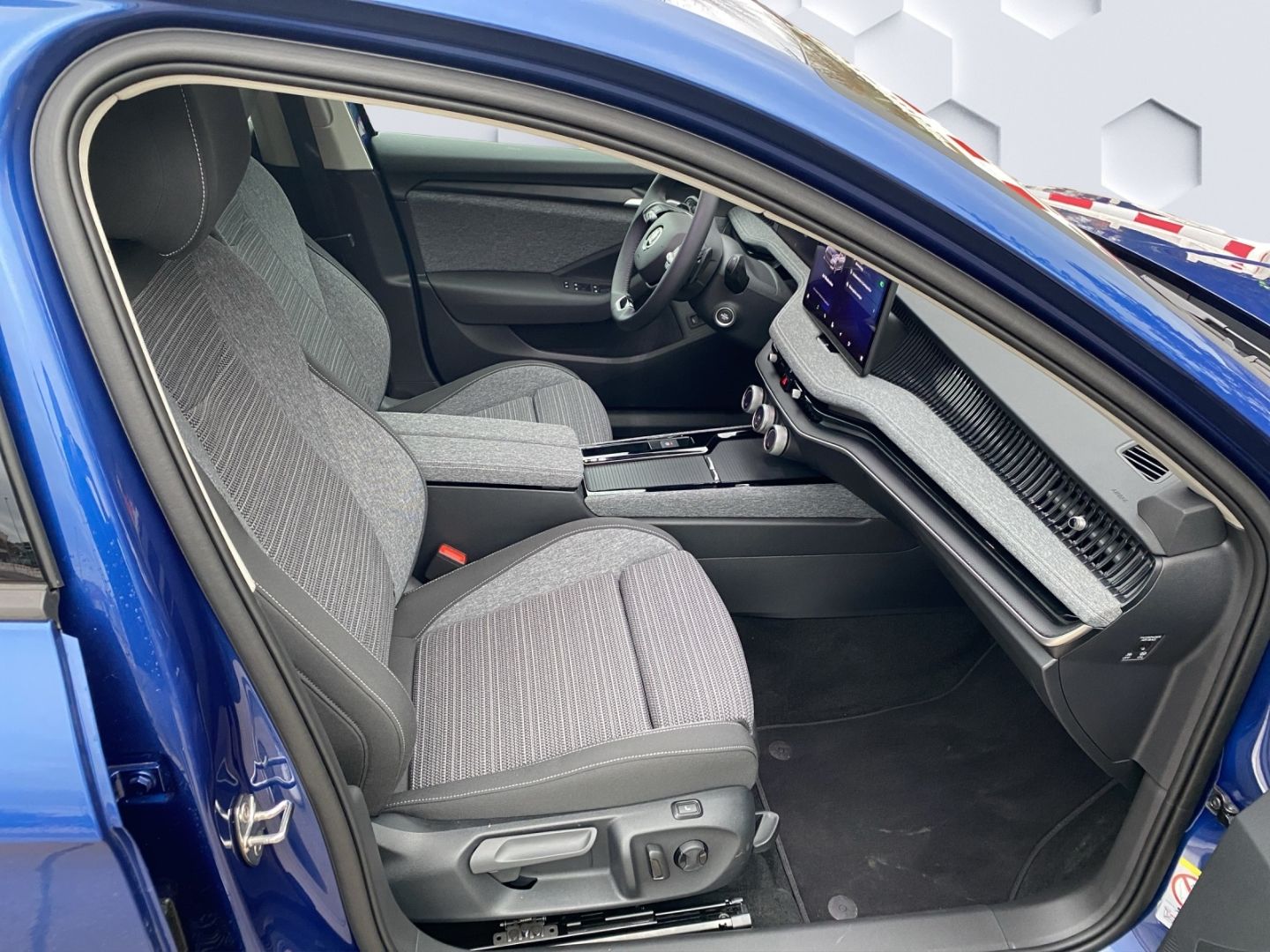 Superb Combi 2.0 TDI 142 kW 4x4 Selection 7 Gang