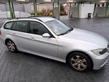 BMW Auto Bmw Kombi 3er mit TÜV Silber - BMW aus 2006: 3er