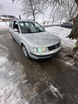 Volkswagen Passat 1.6 Comfortline | 149.300 KM  - gebrauchte VW Passat aus dem Jahr 1999